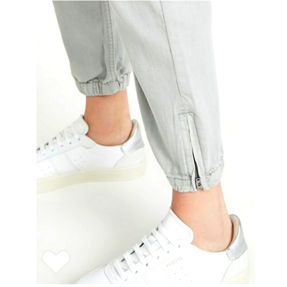 𝅺JOE'S Jeans Twill Joggers with Ankle Zippers - Picture 2 of 7